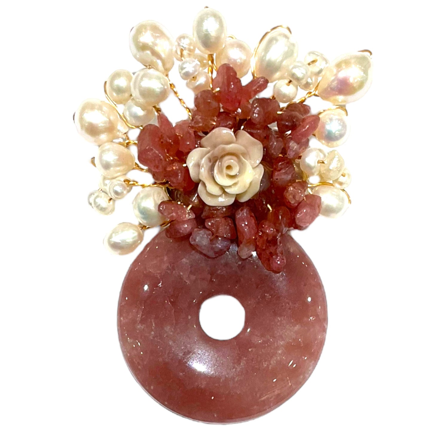 Broche fleurie en quartz fraise et perle de rivière (Exemplaire unique) - Foliesbijoux