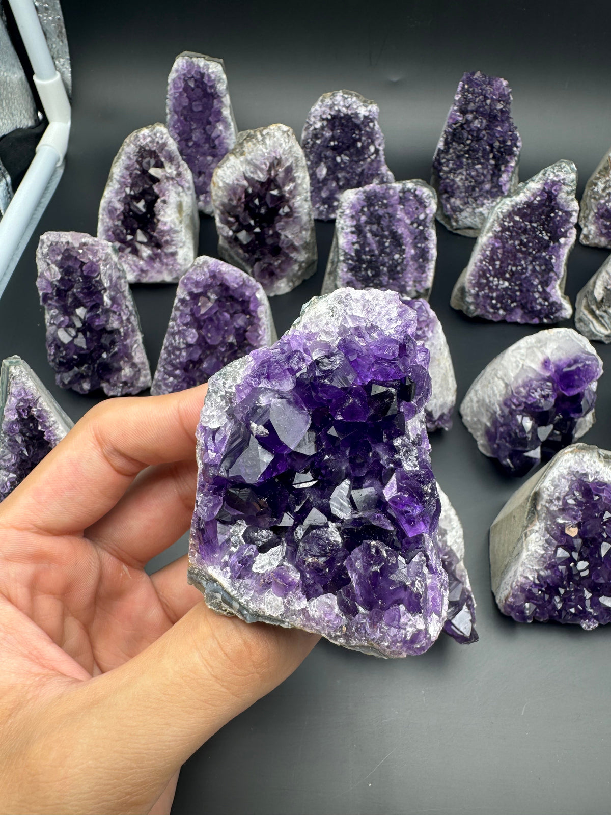 Géode Améthyste brute 210-240g Uruguay AAA - Foliesbijoux