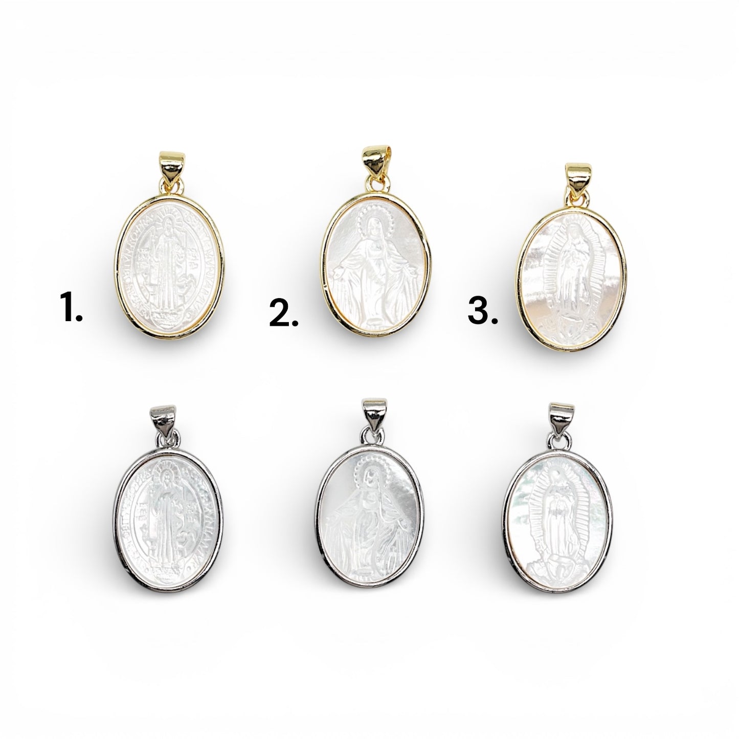 Médaille religieuse ovale en nacre 15x20 mm – Monture dorée ou argentée