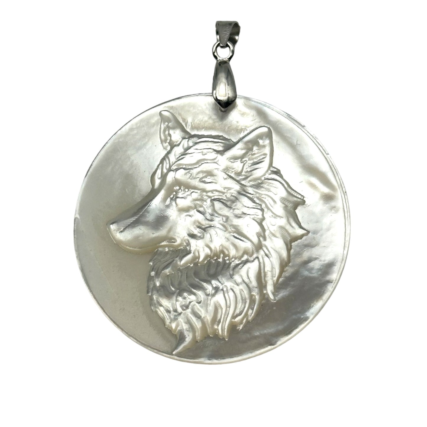 Pendentif Loup sculpté main nacre blanche - Foliesbijoux