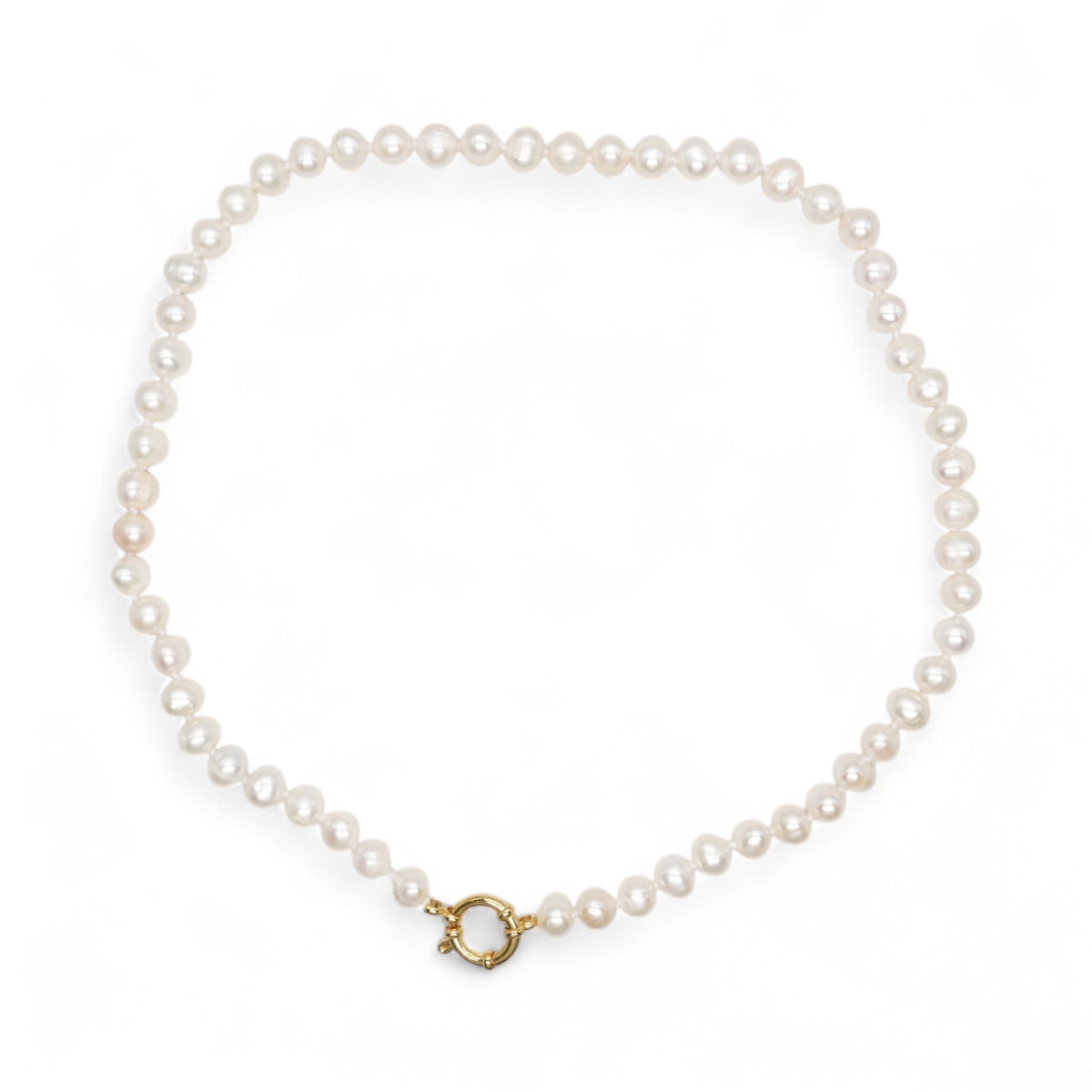 Collier en perles d’eau douce 8-9 mm attache bouée en acier doré numero 17