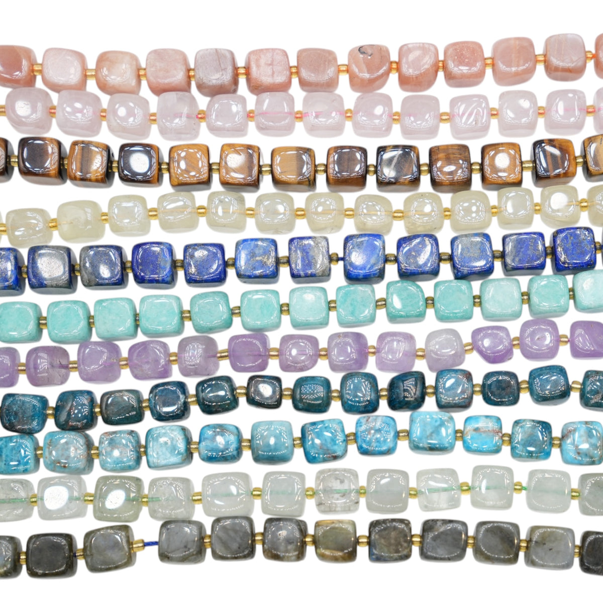 Fil de perles cube au bord arrondie 10 mm (11 pierres disponibles)