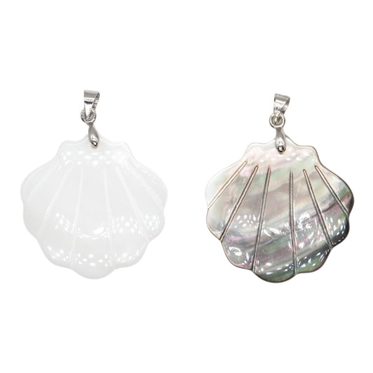 Pendentif forme coquillage en nacre