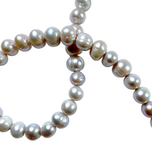 Load image into Gallery viewer, Collier en perles d’eau douce gris G-9
