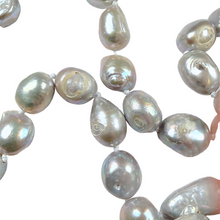 Charger l&#39;image dans la galerie, Collier en perles d’eau douce gris G-4
