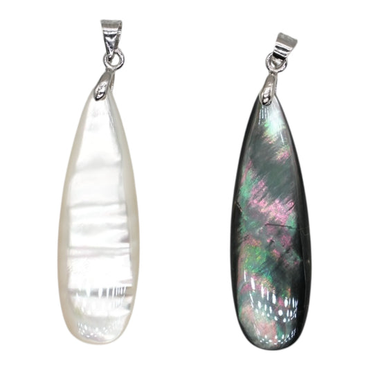 Pendentif forme allongé 4x1 mm en nacre