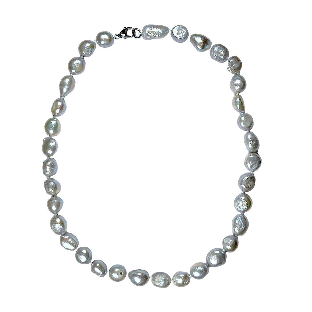 Collier en perles d’eau douce gris G-4