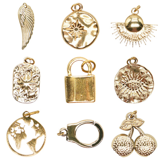 5 Breloques/Pendentifs en acier inoxydable dorée (9 modèles disponible)