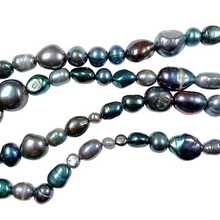 Load image into Gallery viewer, Collier en perles d’eau douce noire N-8

