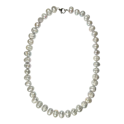 Collier en perles d’eau douce gris G-3