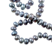 Load image into Gallery viewer, Collier en perles d’eau douce gris G-14

