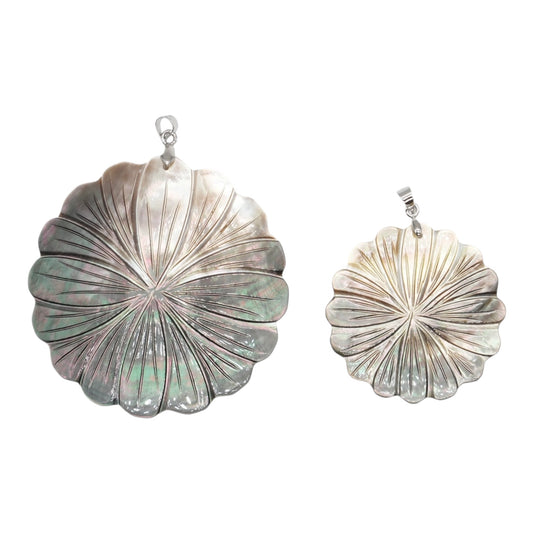 Pendentif Feuille ronde en Nacre noire (2 tailles disponibles)