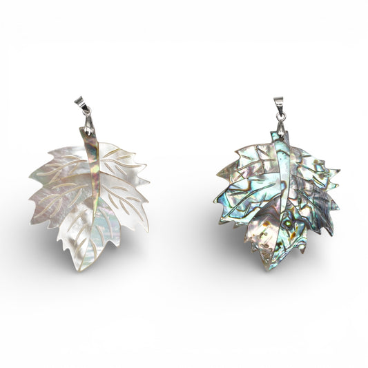 Pendentif feuille érable 4.5x4 cm nacre/coquille abalone