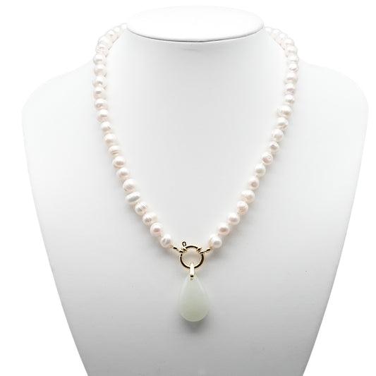 Collier perle d’eau douce 7-8 mm bouée en acier doré ou argenté avec pendentif Jade de Chine