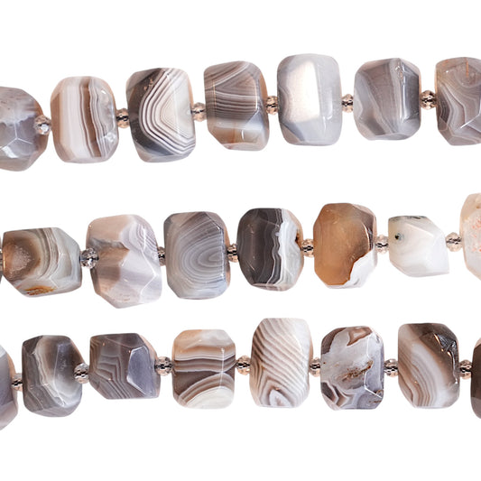 Fil de pierre forme libre Agate Botswana facetté 13x18 mm (référence 66)