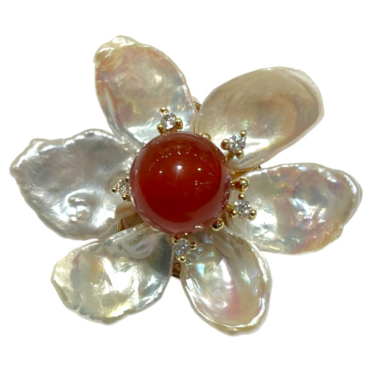 Broche fleurie