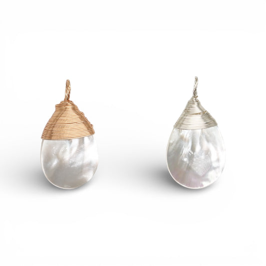 Pendentif goutte nacre