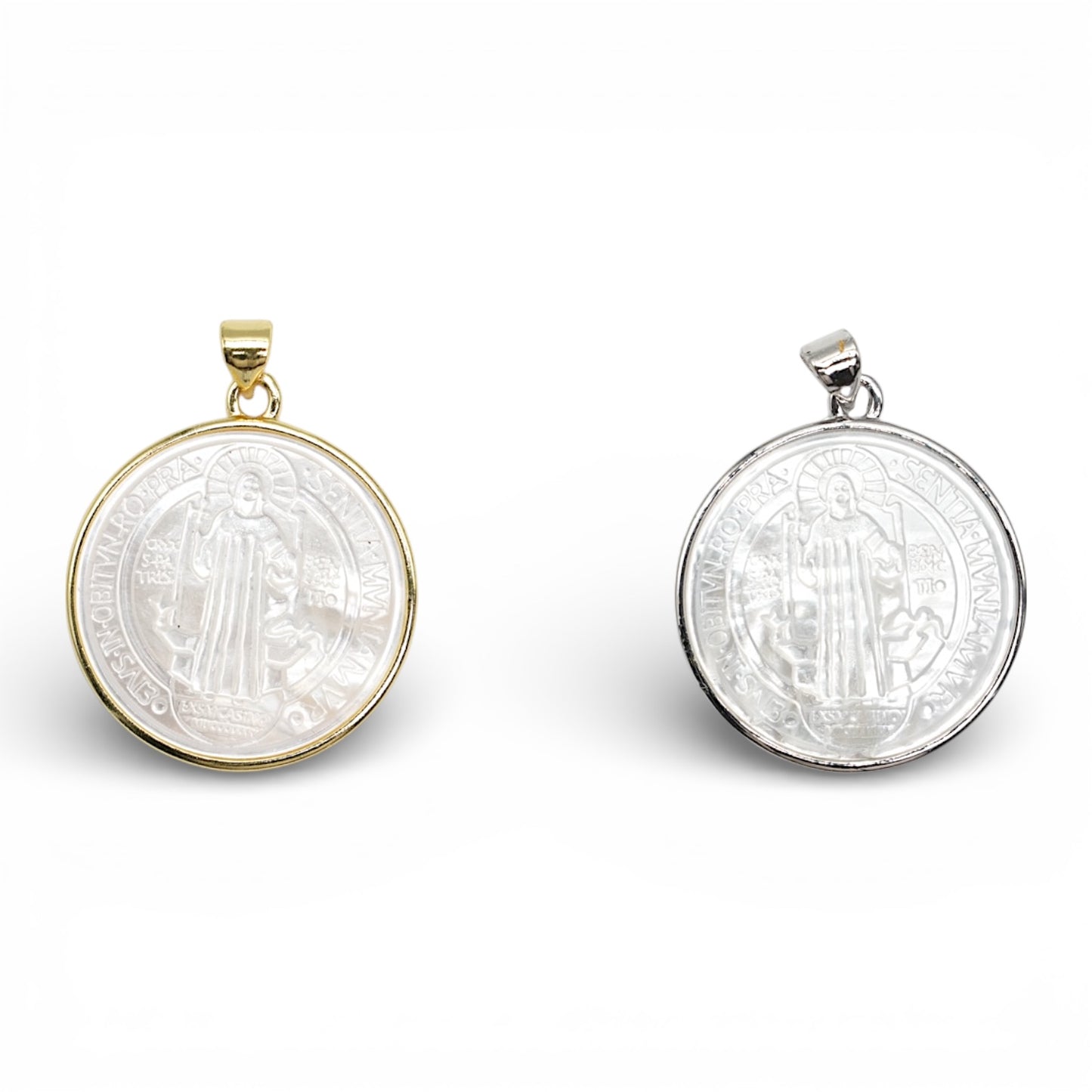 Pendentif médaille de Saint Benoît 2.5 cm en nacre
