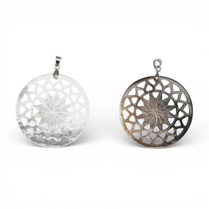 Pendentif feuille d’erable en nacre (2 pierres disponible)