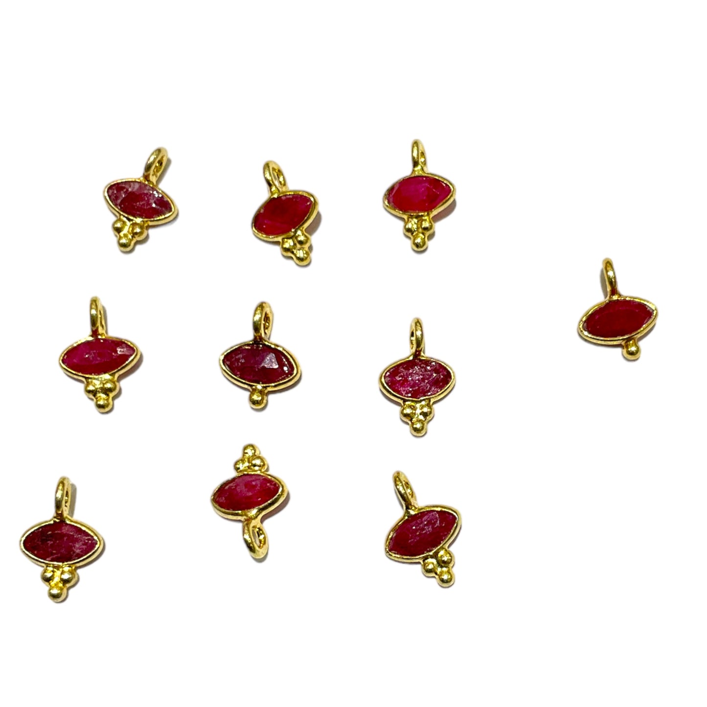 10 mini Breloque Rubis en argent plaqué or