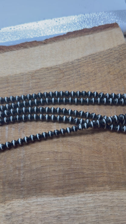 Fil de perle Agate du Tibet 6 mm #83