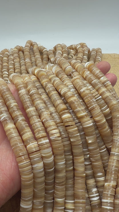 Fil de perle en rondelle en nacre dorée 2x8 mm