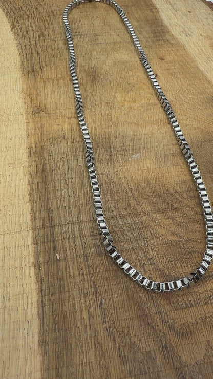 Lot de 5 chaînes en acier inoxydable argenté 60 cm modèle 27 — Taille du maillon 0.4 cm