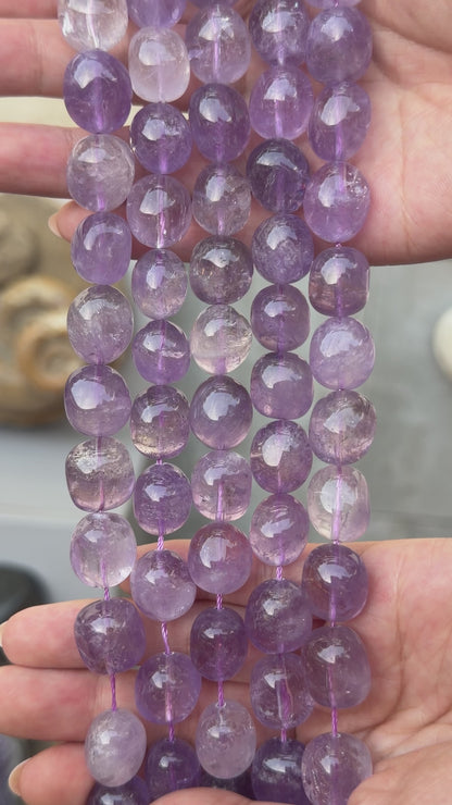 Fil de perle forme libre Améthyste lavande 10x14 mm (référence 129)
