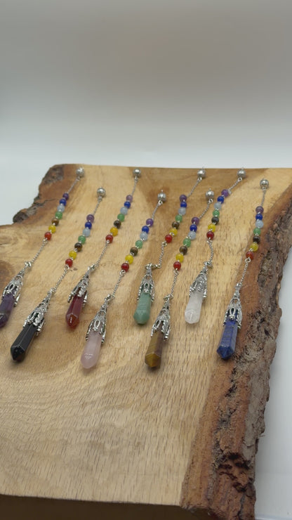 Pendule longue pointe (chaine en 7 chakras) (8 pierres disponible)