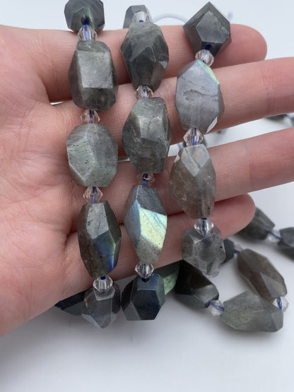 Fil de pierre forme libre Labradorite 20x10 mm