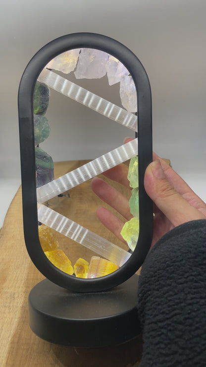 Lampe en pierre naturelle ovale avec sélénite