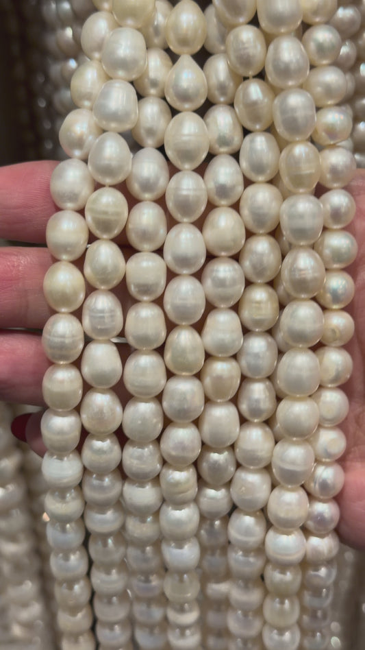 Fil de perle d’eau douce 8-10 mm [79]