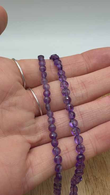 Fil de perle en rond facetté 4 mm (27 pierres disponible)