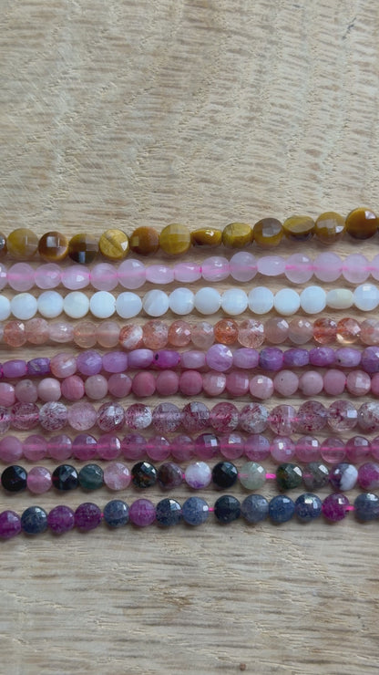 Fil de perle en rond facetté 4 mm (27 pierres disponible)