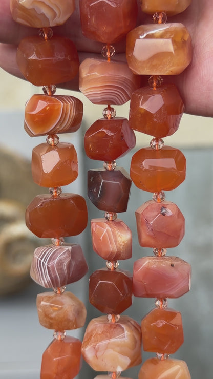Fil de perle forme libre Agate Botswana 13x18 mm (référence 50