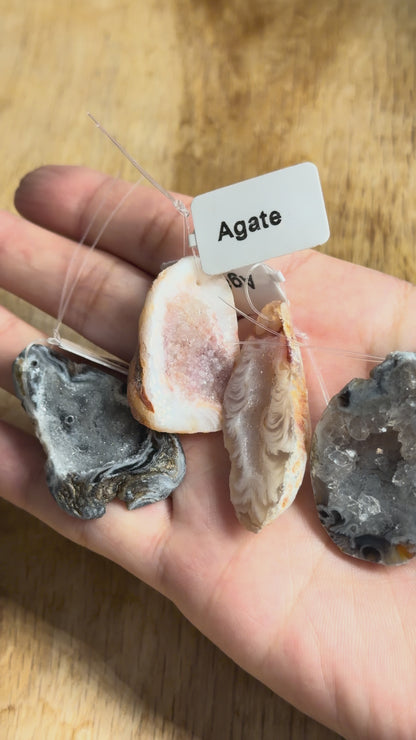 Pendentif Agate brute avec inclusion de quartz (forme aléatoire)