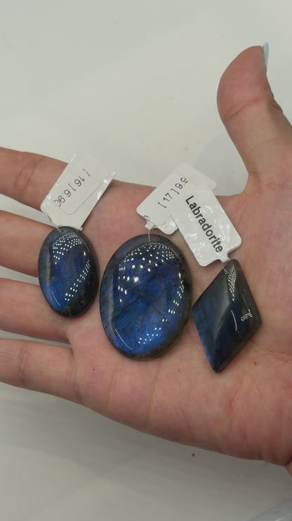Pendentif en labradorite AAA extra bleue (17 formes disponible)
