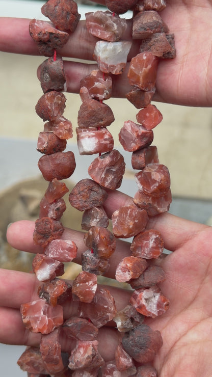 Fil de pierre forme libre brute Agate Botswana 15x20 mm (référence 57)
