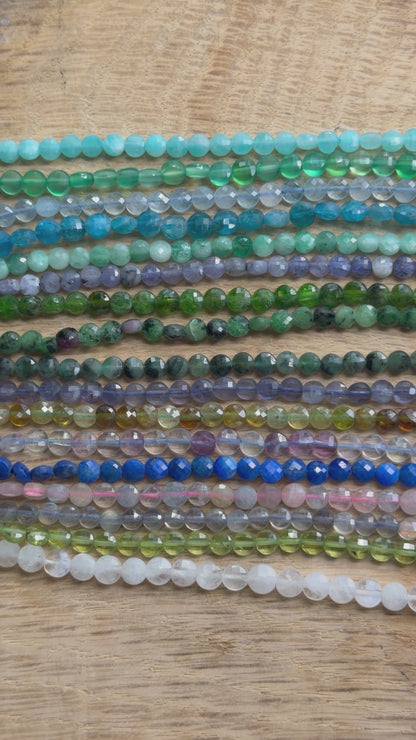 Fil de perle en rond facetté 4 mm (27 pierres disponible)