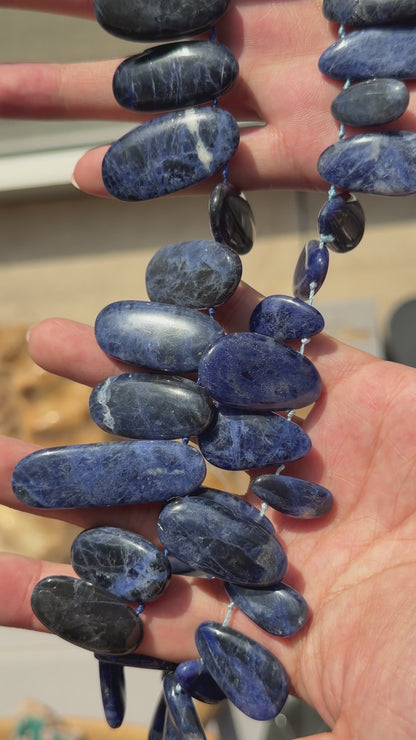 Fil de perle forme libre Sodalite 17x32 mm (référence 115)