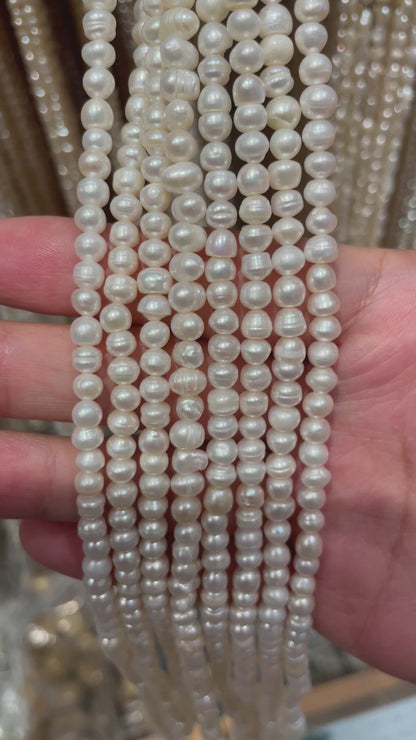 Fil de perle d’eau douce 4-4.5 mm [37]