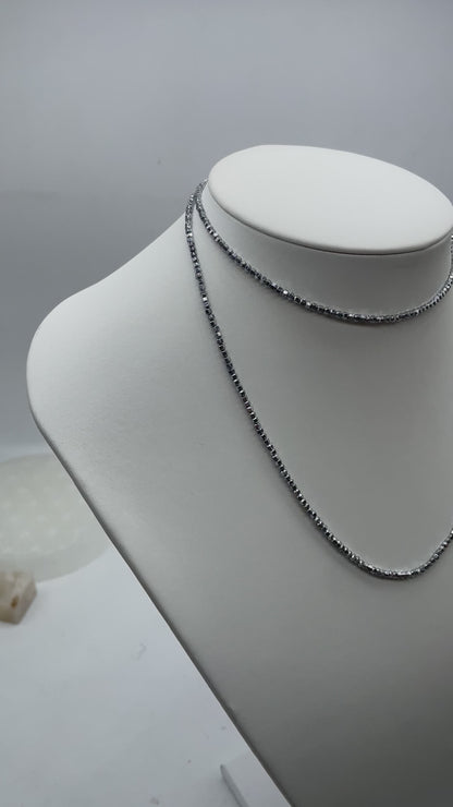 Collier sautoir 70 cm avec fermoir Hématite electroplaquée argenté 2 mm CHA-14