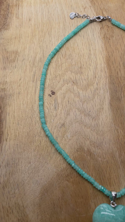 Collier facetté avec pendentif Amazonite forme cœur acier inoxydable argenté