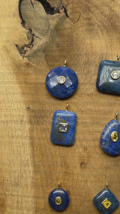 Pendentif en lapis avec pierre Zircon couleur aléatoire (11 formes disponible)
