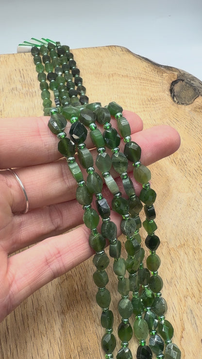 Fil de Jade nephrite ovale plat facetté 7x8 mm