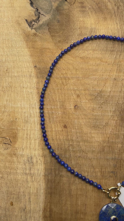 Pendentif en lapis avec pierre Zircon couleur aléatoire (11 formes disponible)