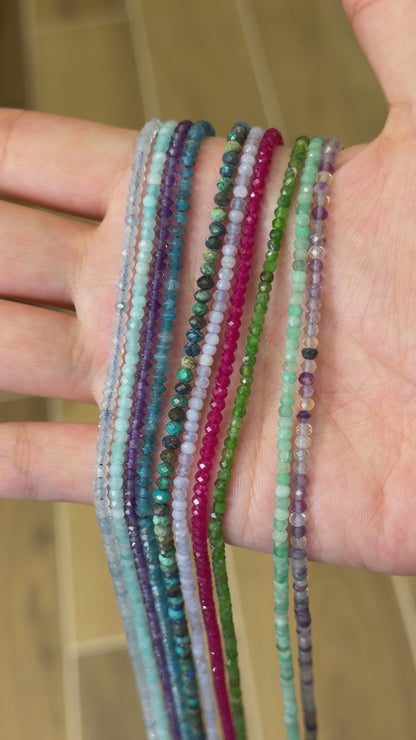 Fil de perles facettés 2x3 mm (29 pierres disponible)