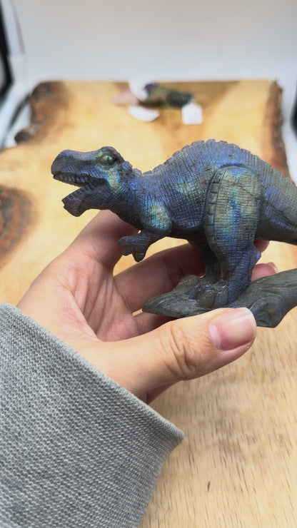 Figurine T-Rex en Labradorite AA+ 12x7 cm (modèle unique nº42)