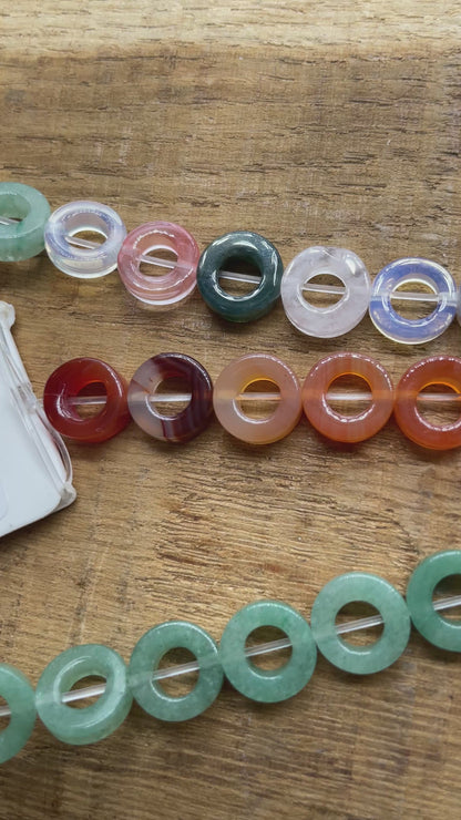 Fil de donut plat en pierre naturelle reference 40 — 10 mm (3 pierres disponible)