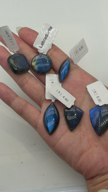 Pendentif en labradorite AAA extra bleue (17 formes disponible)